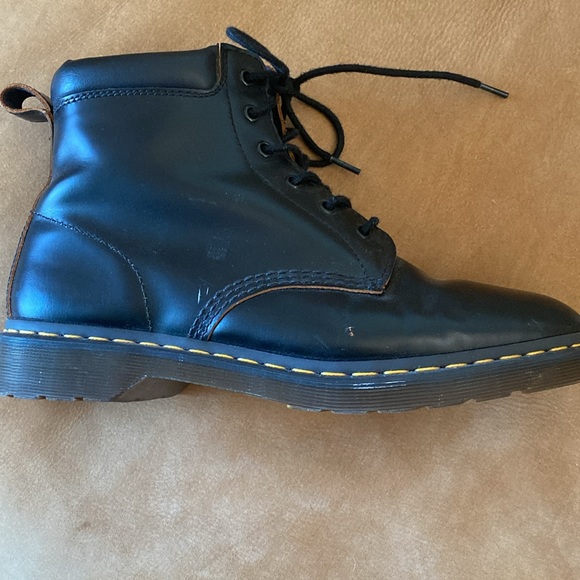 Supreme x Dr. Martens collaboration leather lace-up boots excellent condition - Picture 5 of 9
